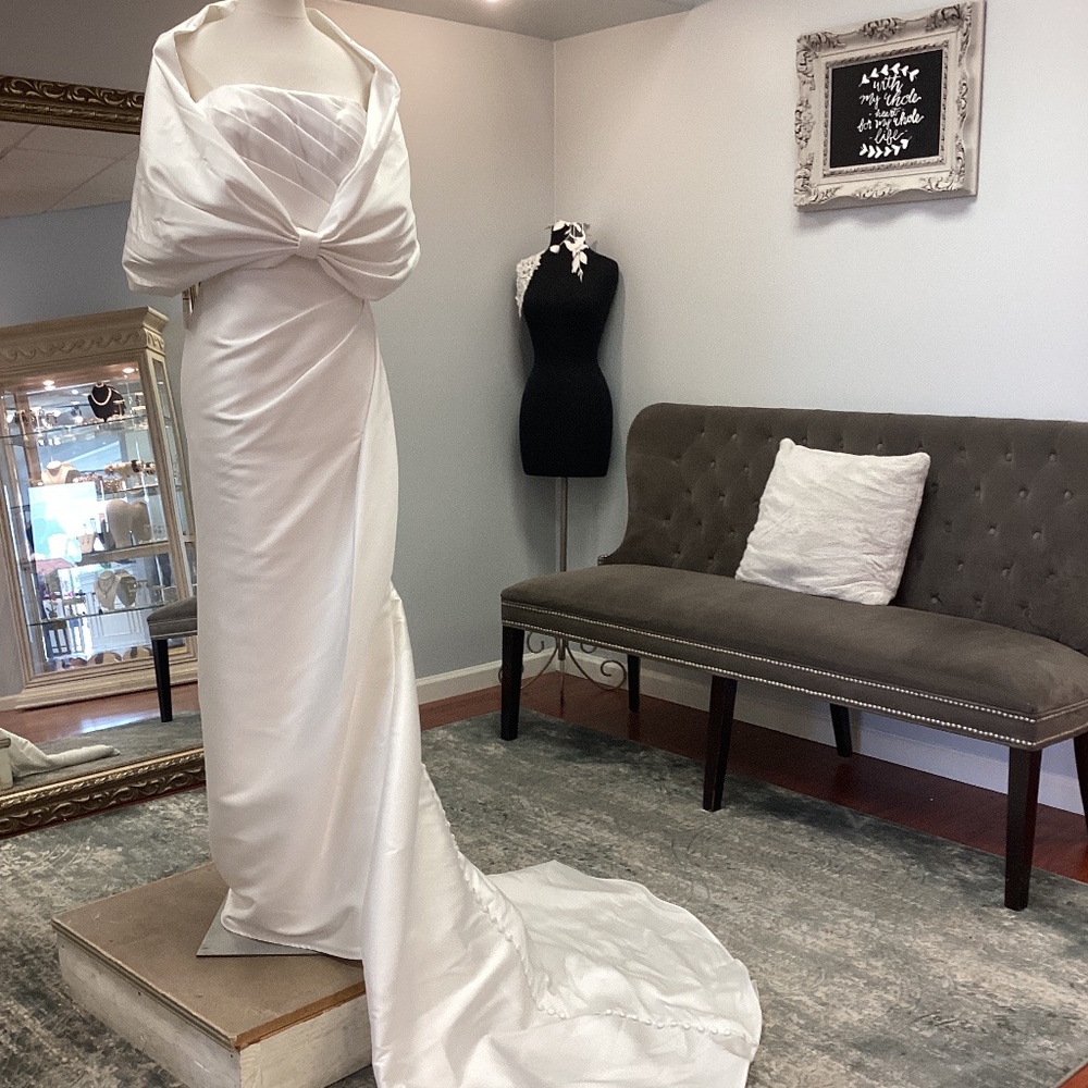 New Wedding Dress, by Essence of Australia